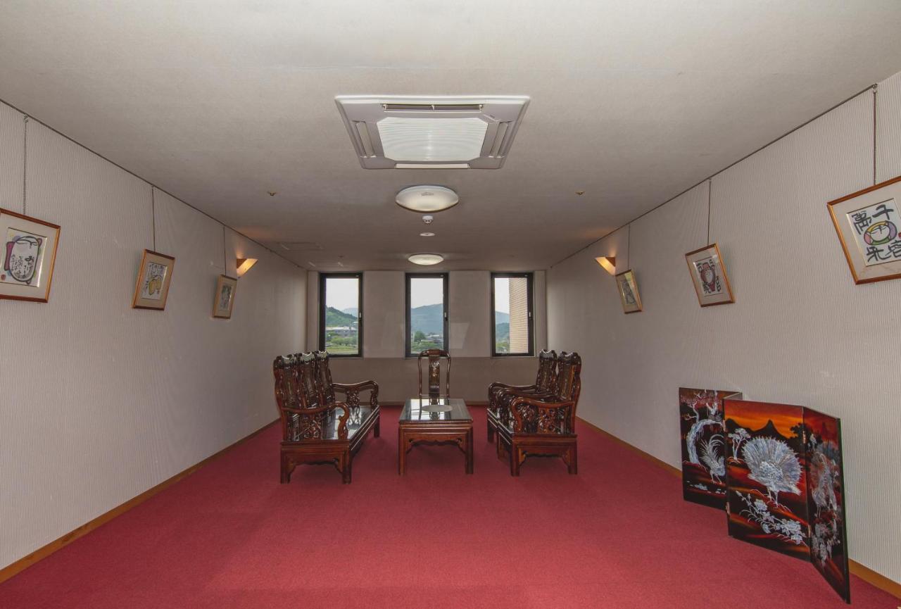 Yufuin Hotel Shuhokan Zewnętrze zdjęcie