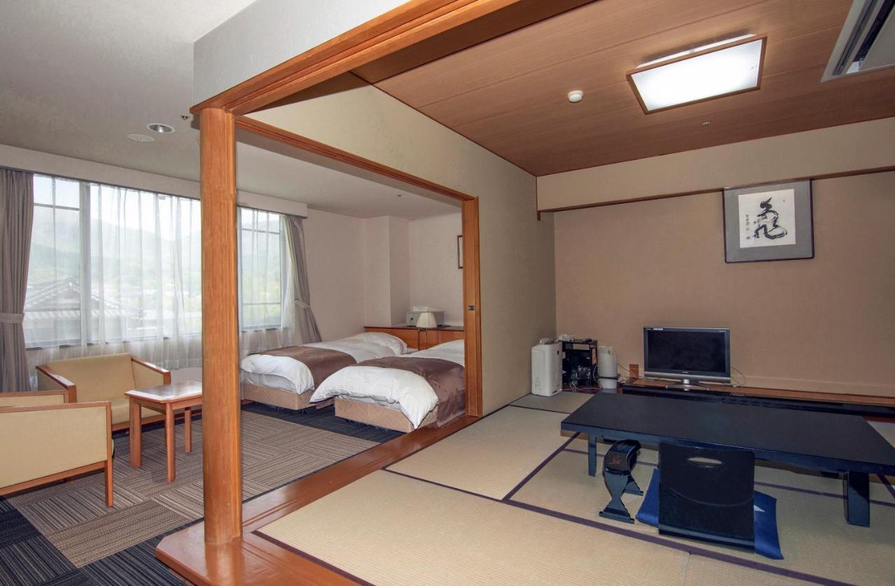 Yufuin Hotel Shuhokan Zewnętrze zdjęcie